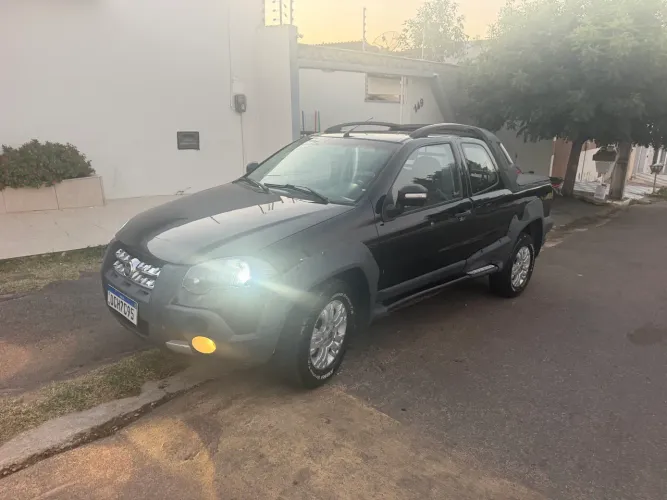Fiat Strada Adventure1.8/ 1.8 Locker Flex CD 2012