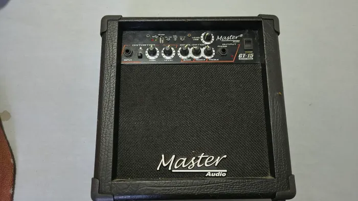 Amplificador para estudos master gt15