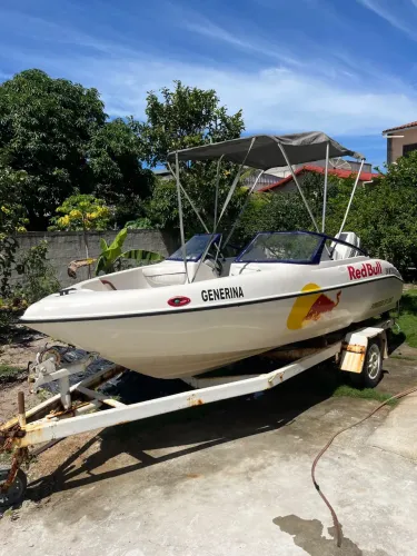 Lancha 16 pés Focker Motor johnson 50 hp