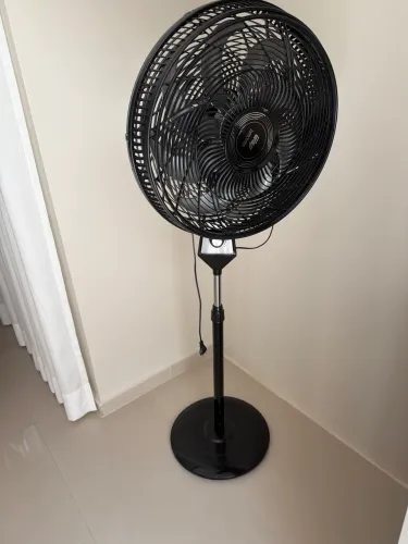 Ventilador Coluna 50cm 180w 8 Pás Silencioso Wap Flow Turbo Frequência 60 Hz