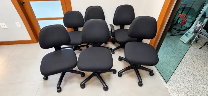 CADEIRA DE ESCRITÓRIO GIRATÓRIA - VÁRIAS UNIDADES