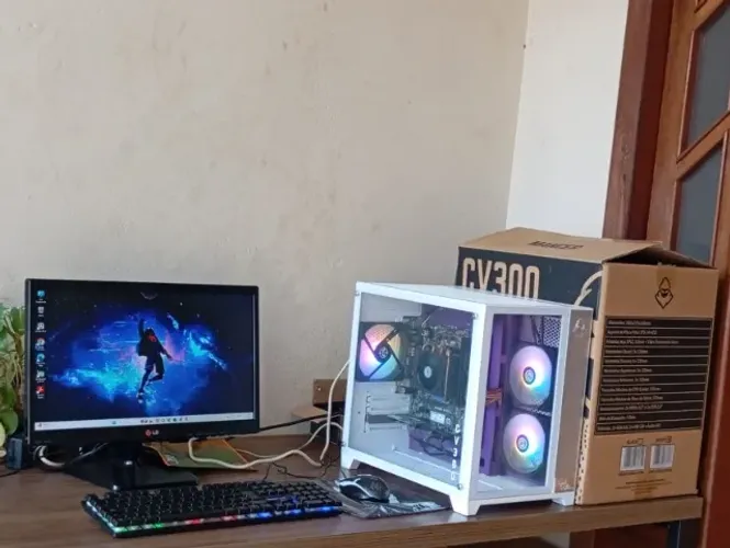 Pc Gamer Ryzen 3 Pro 4350g | Rx Vega, 8gb Ram | Nvme 256gb, Completo C / Monitor 19''