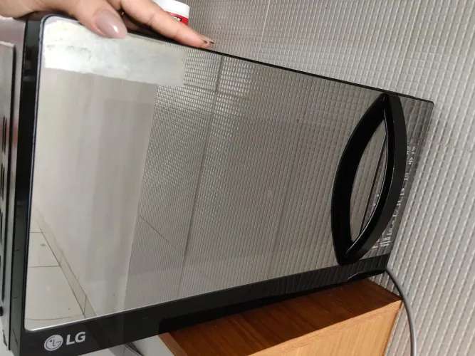 MICROONDAS LG ESPELHADO