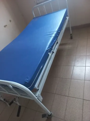 Cama hospitalar com colchão
