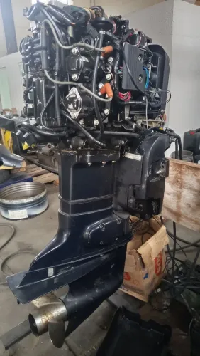 Motor Evinrude 115HP