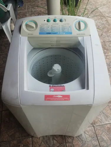 Vende-se máquina Electrolux 7.5 kg