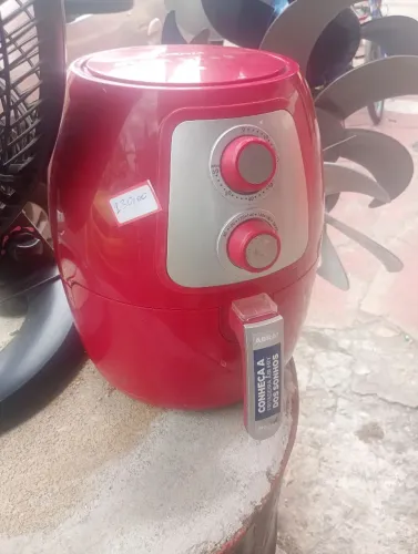 Airfryer Britânia vermelha