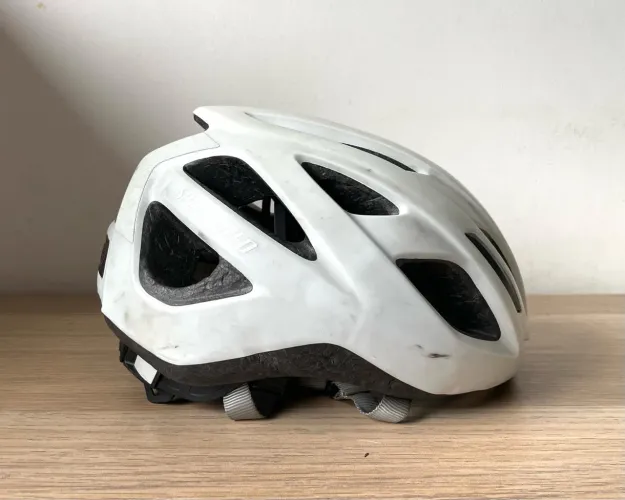 CAPACETE SPECIALIZED CENTRO LED MIPS