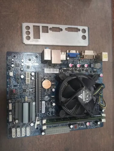 Vendo kit Pentium G620 com 4 gigas memória placa 1155 testada por 120 reais vista ou Pix W
