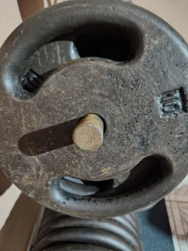 2 anilhas de 10kg ferro..por 150 reais.