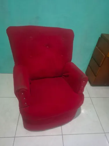 Poltrona sofá vermelho