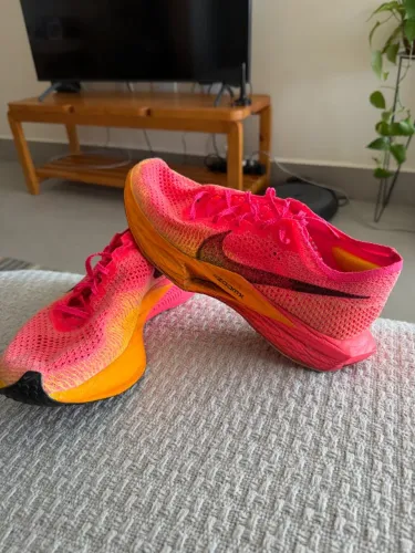 Tênis Corrida Nike Zoomx Vaporfly Rosa - Com Placa Carbono