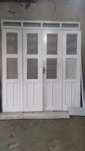 Porta de madeira venez 200x230