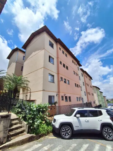 Apartamento de 2 quartos com portaria 24hs no bairro Camargos
