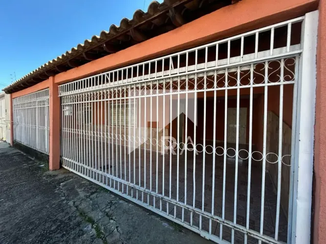 CASA GUARÁ I - QE 3 - 4 QUARTOS, 1 SUÍTE