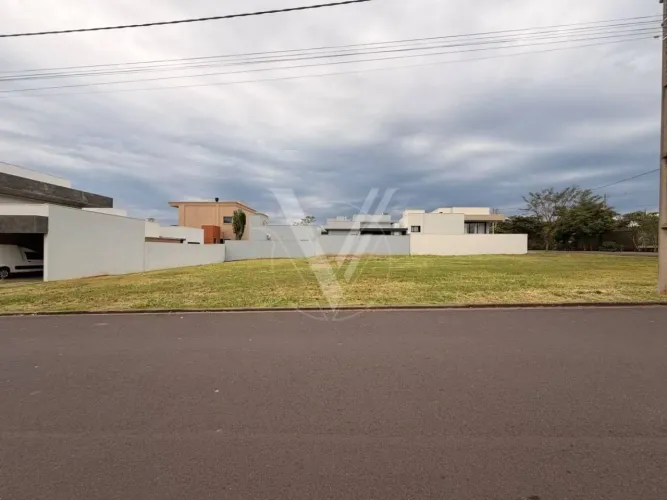 Terreno 285 m2 - Condomínio Damha - Assis