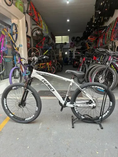 bicicleta raio aro 26 cor branca