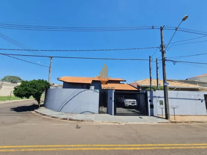 Casa à venda em Campinas, Residencial Terras do Barão, com 3 quartos, com 150 m²