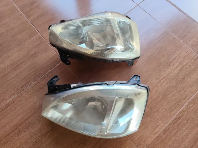Farol Corsa frente Montana Original