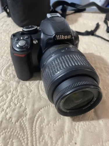 Câmera fotográfica Nikon D3100