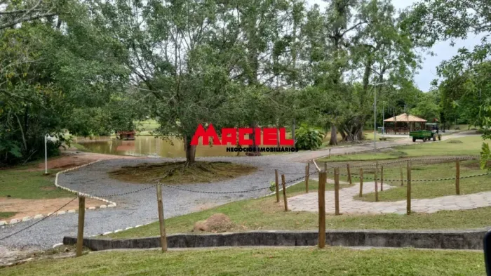 Terreno - Condomínio Vale dos Lagos - Jacareí com 1641 m²venha morar num lugar com seguran