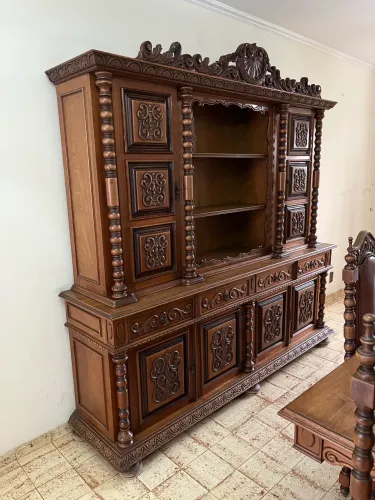 armário colonial com cristaleira antigo 