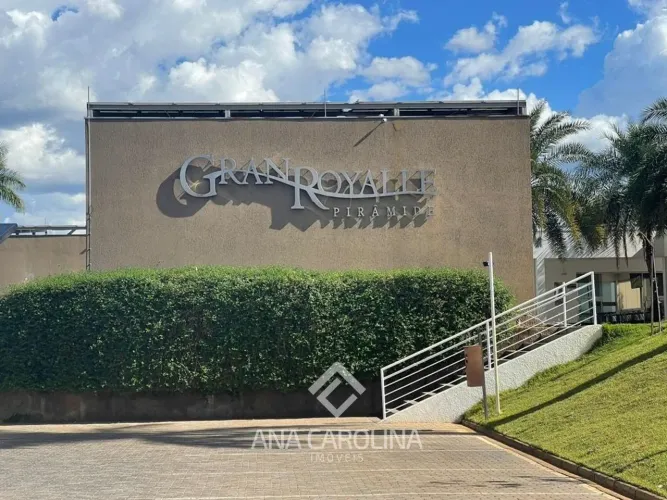 Lote em Condomínio Gran Royalle Pirâmide - Montes Claros