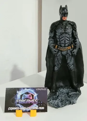 Estátua do BATMAN de resina. Novo. Aqui na LOJA FABGAMES. Loja física