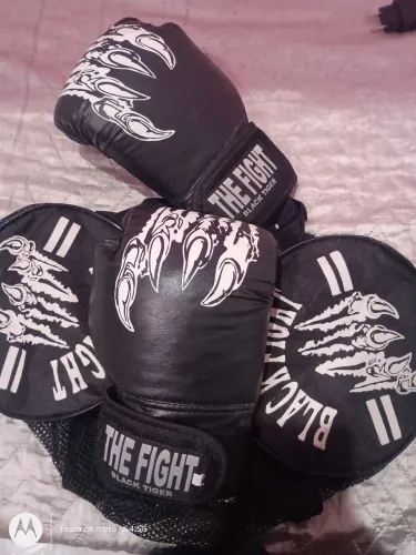 Vendo luva de boxe