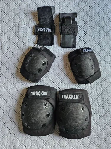 KIT PROTEÇÃO INFANTIL JOELHEIRA, COTOVELEIRA E PUNHOS