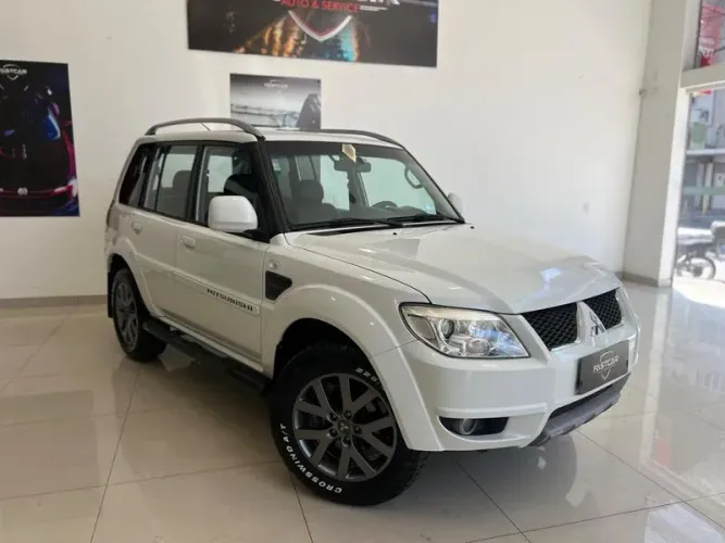 Mitsubishi Pajero TR4 2.0 Flex 16V 4X2 Aut. 2013