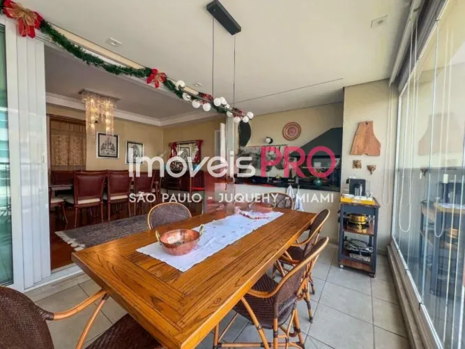 Apartamento 223m² 4 dormitórios, 4 vagas de garagem no Campo Belo