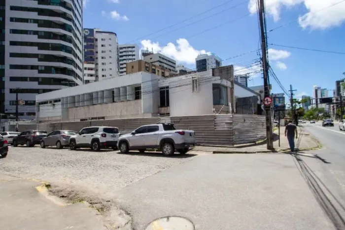 Casa comercial para alugar na Domingos Ferreira