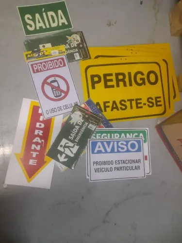 Kit de placas sinalização diversas