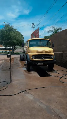 Caminhão 1519