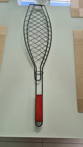 Grelha para peixe, seminova, entrego. 