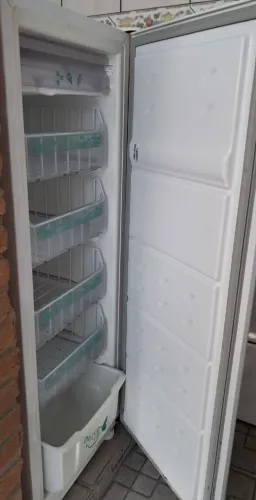 Freezer Consul Vertical 121L 110V - Ótimo Estado / Oportunidade