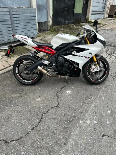 Triumph Daytona 675R 2013