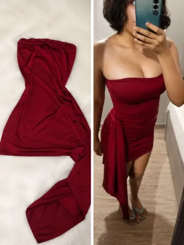 Vestido vermelho com faixa trapeada 