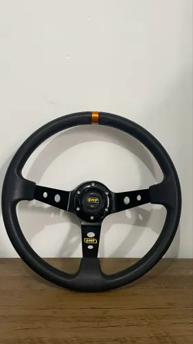 Volante OMP PU