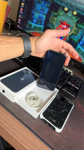 iPhone 13 128gb meia noite