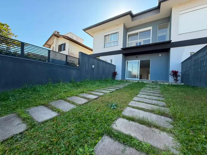 CASA FINANCIÁVEL 3 DORMITÓRIOS, 123 M2  CAMPECHE - FLORIANÓPOLIS