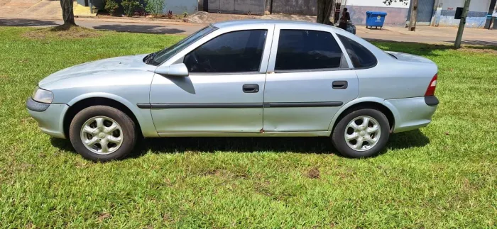 Chevrolet Vectra GLS/ Challenge 2.2 MPFI 16V 1999