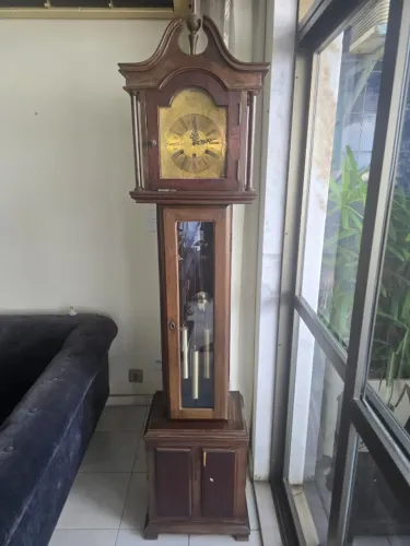 Relógio Antigo de Coluna (Tipo Carrilhão) - Peça Decorativa / Restauro