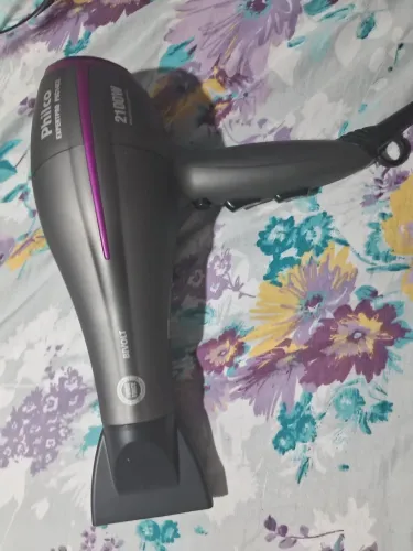 Secador de cabelo 
