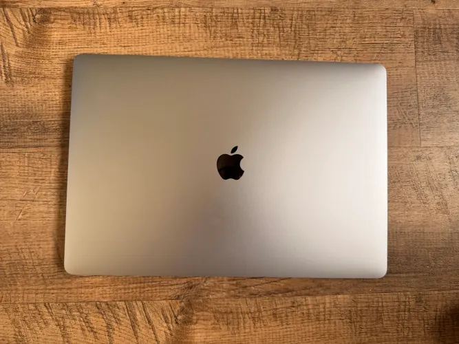 MacBook Pro 32GB 512SSD - i7 - com garantia