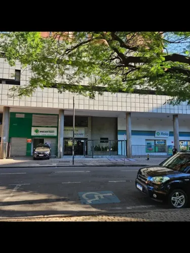 Ponto comercial/Loja/Box para aluguel possui 150 metros quadrados