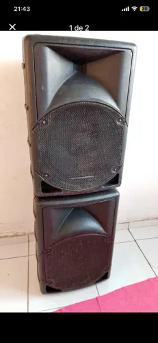Ativa e uma passiva, *
