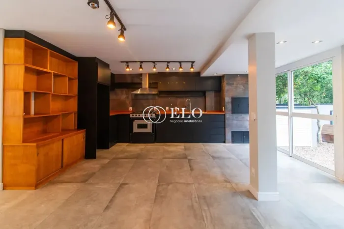 Casa em Condomínio 3 dormitórios para vender ou alugar Vila Nova Porto Alegre/RS