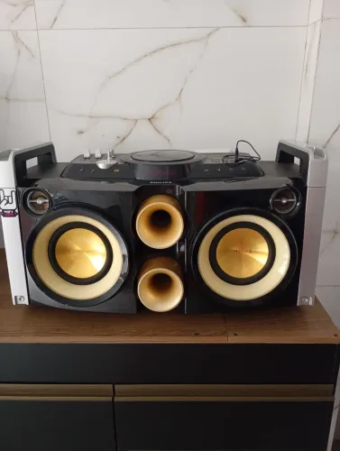 Som Philips